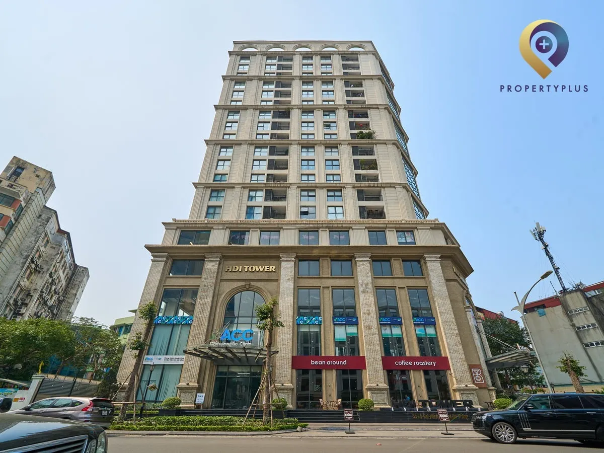 Toàn cảnh tòa nhà văn phòng HDI Tower nhìn từ mặt đường.